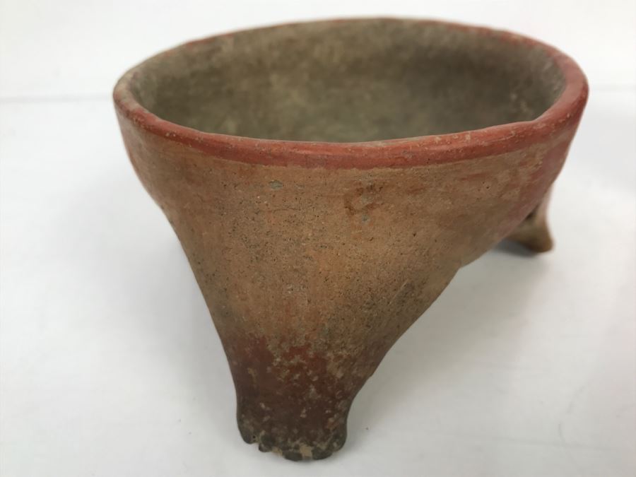 Vintage Unknown Pottery Stand [Photo 9]