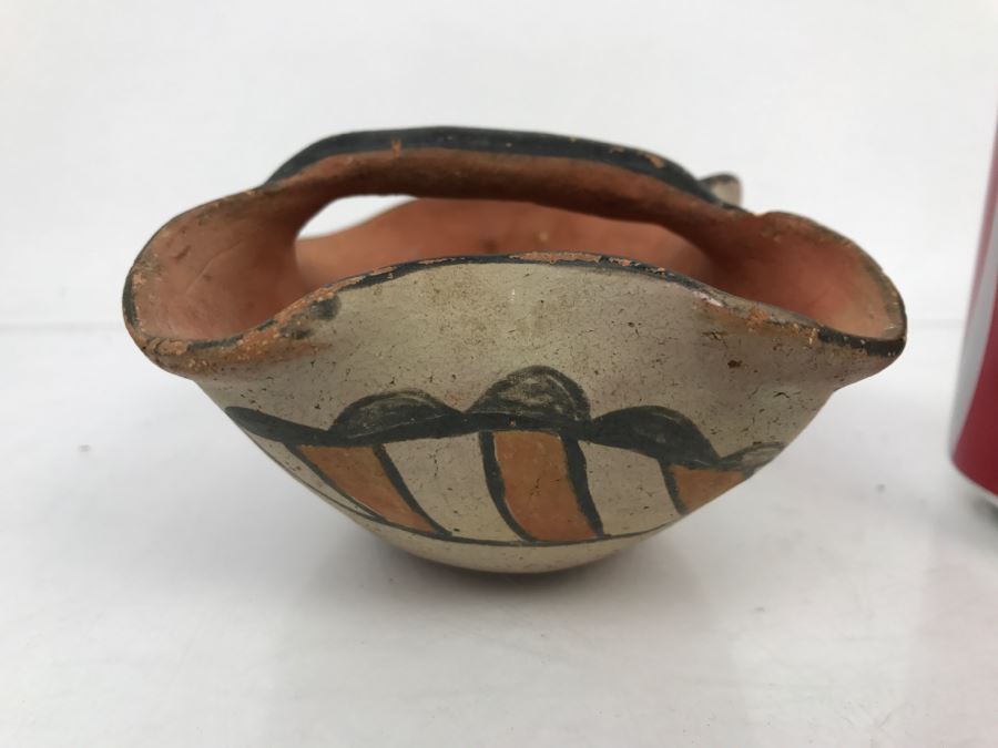 Signed Native American Pottery Blanco (Note Crack In Photos)