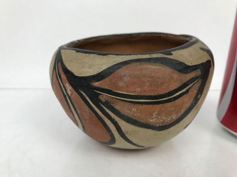 Small Native American Pottery Bowl [Photo 6]