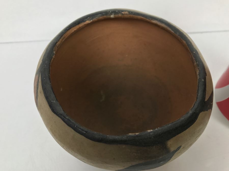 Small Native American Pottery Bowl [Photo 8]