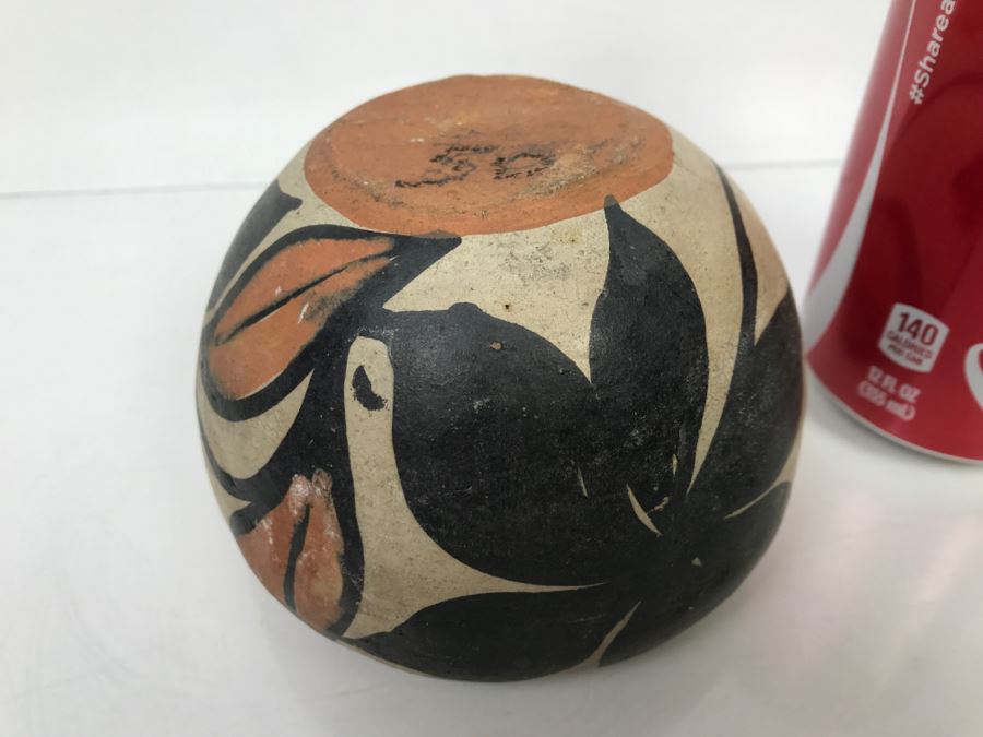 Small Native American Pottery Bowl [Photo 10]