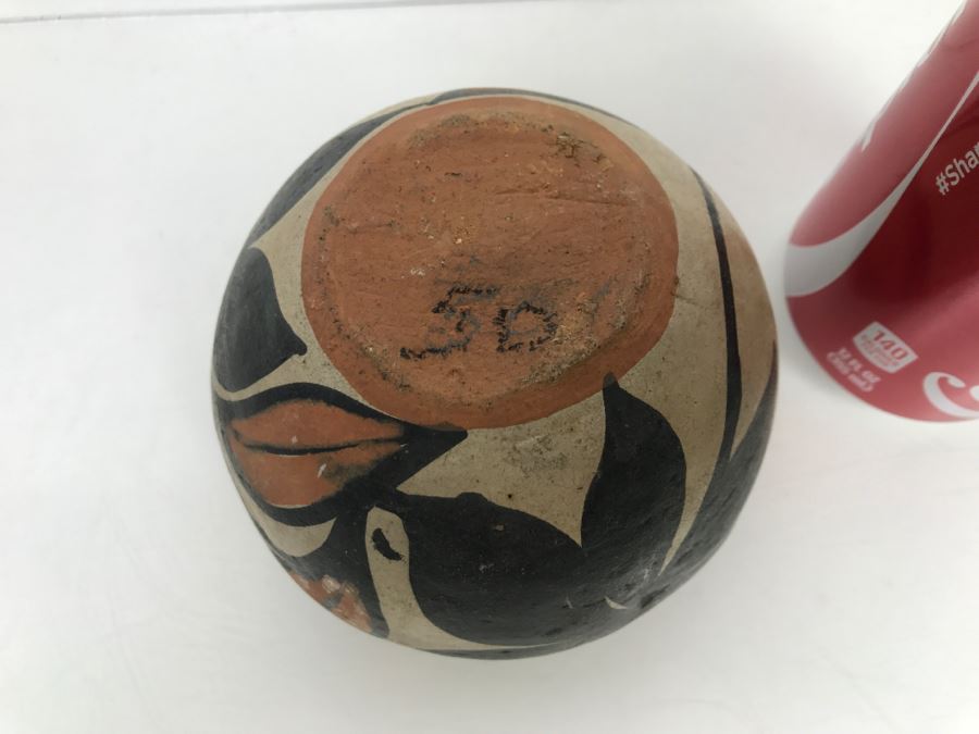 Small Native American Pottery Bowl [Photo 9]