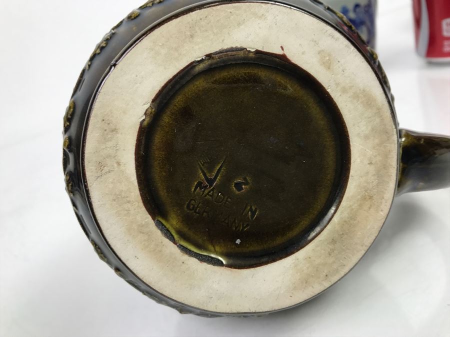 Set Of (4) German Beer Steins One Is Goebel [Photo 17]