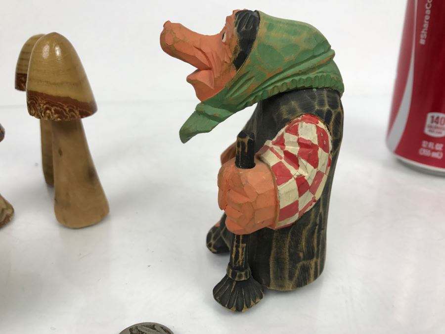 Set Of (2) Hand Carved Wooden Figures, (3) Wooden Mushrooms And Carved Wood Wine Stopper [Photo 13]
