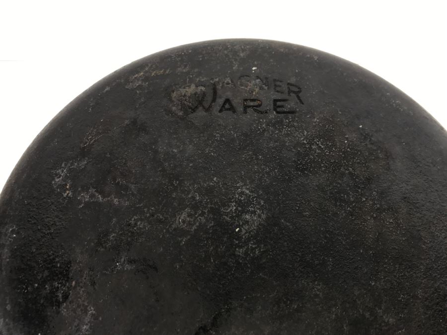 Vintage 10 1/2In Cast Iron Skillet With Lid Wagner Ware [Photo 9]