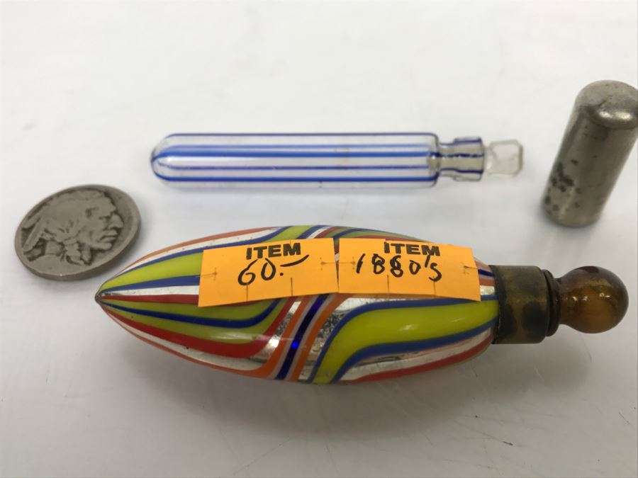 Vintage 1880's Glass Perfume Scent Bottle [Photo 2]