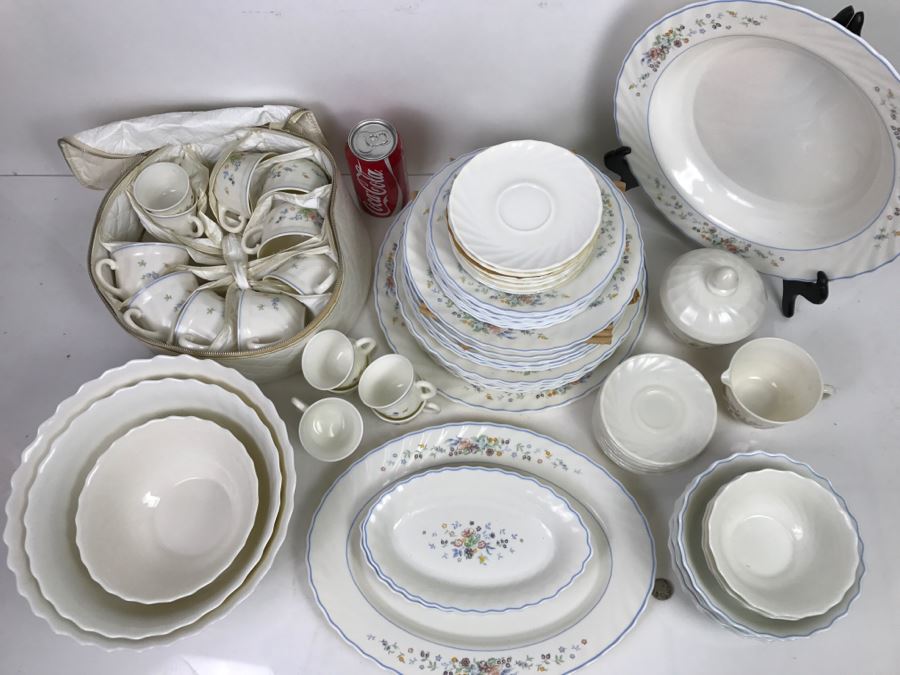 Large Set Apx 76 Pieces Of Arcopal France Dinnerware Plates Cups Bowls [Photo 15]