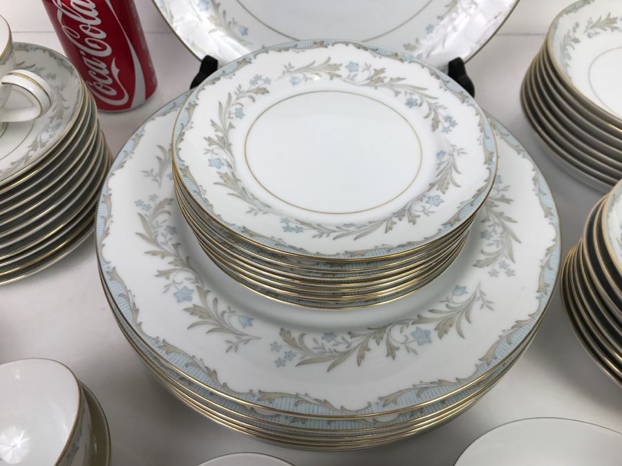 mikasa-fine-china-set-monterey-pattern-from-china-apx-53-pieces