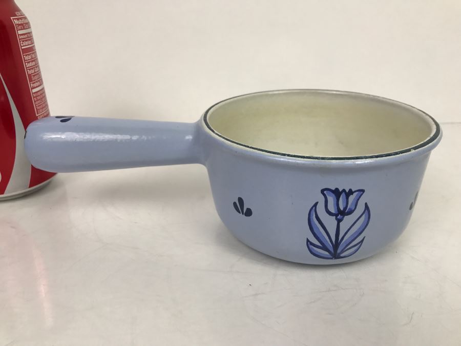 Small Enameled Cast Iron Pot Made In Holland [Photo 3]