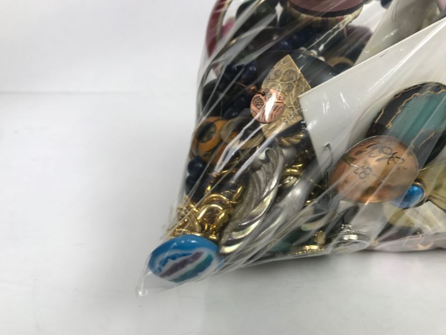Mixed Bag Of Assorted Costume Jewelry Some Signed Pieces 3.5Lbs [Photo 7]