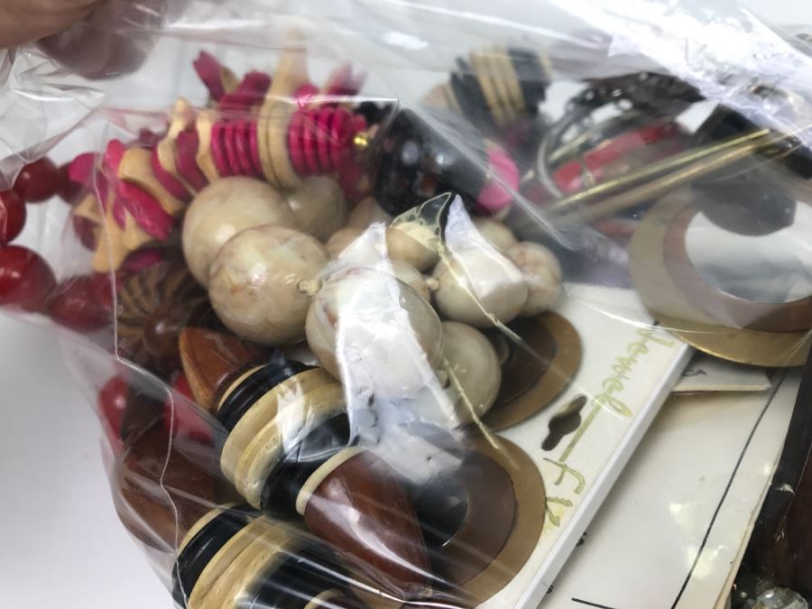 Mixed Bag Of Assorted Costume Jewelry Some Signed Pieces 3.5Lbs [Photo 13]