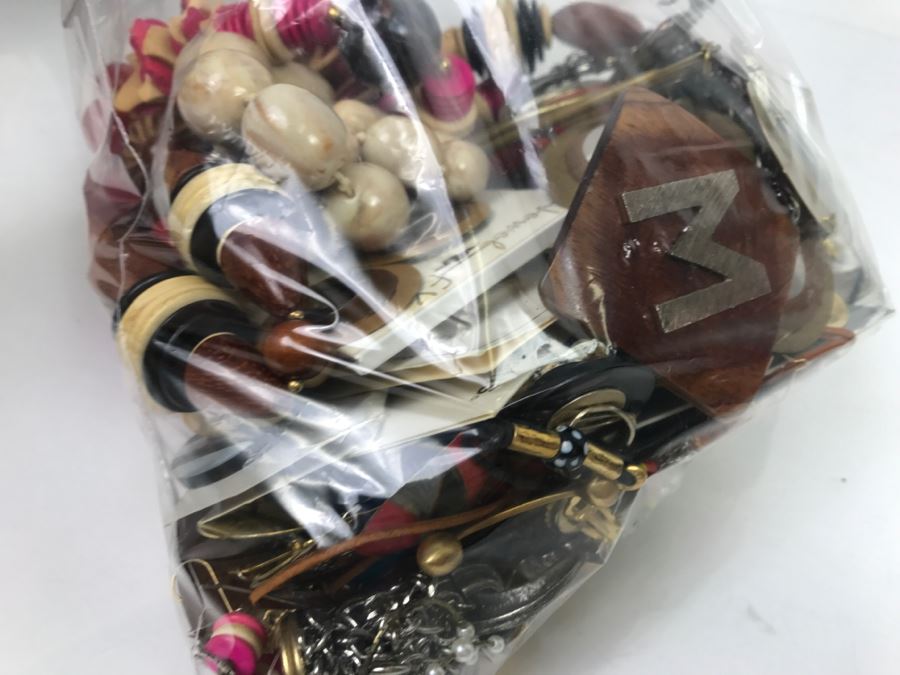 Mixed Bag Of Assorted Costume Jewelry Some Signed Pieces 3.5Lbs [Photo 12]