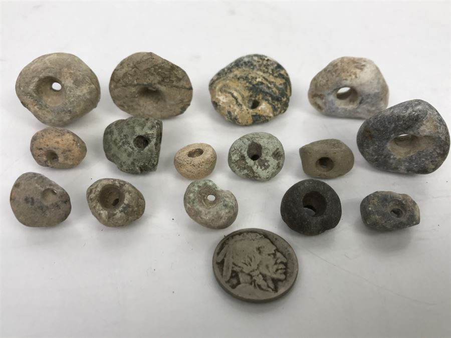 Pre-Columbian Carved Stone Beads [Photo 4]
