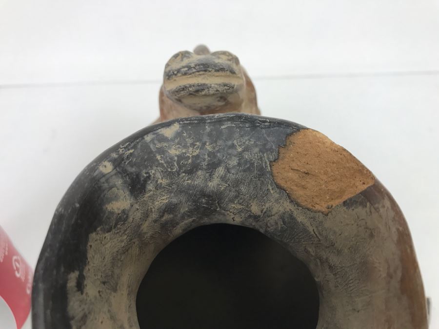 Old Pottery Pot With Frog Handle Of Unknown Origin [Photo 8]