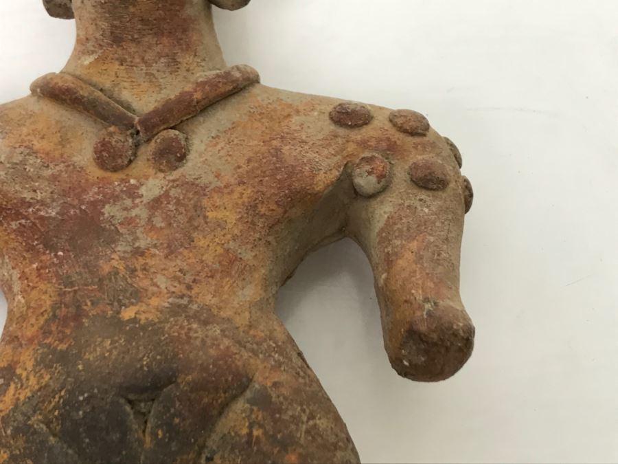 Old South American Clay Female Figure [Photo 5]