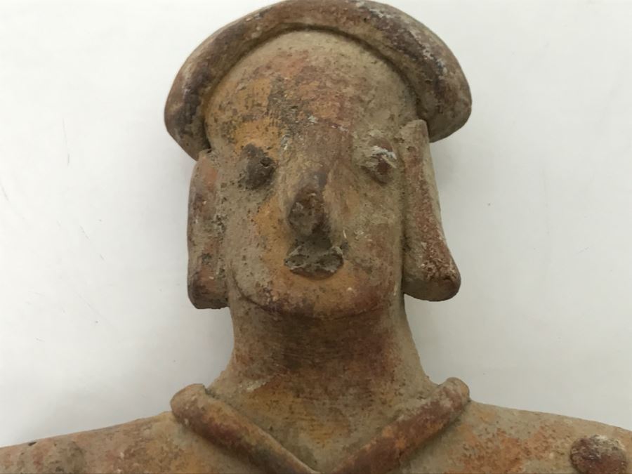 Old South American Clay Female Figure [Photo 3]