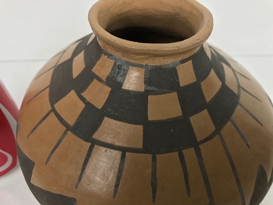 Old South American Hand Painted Pottery [Photo 6]