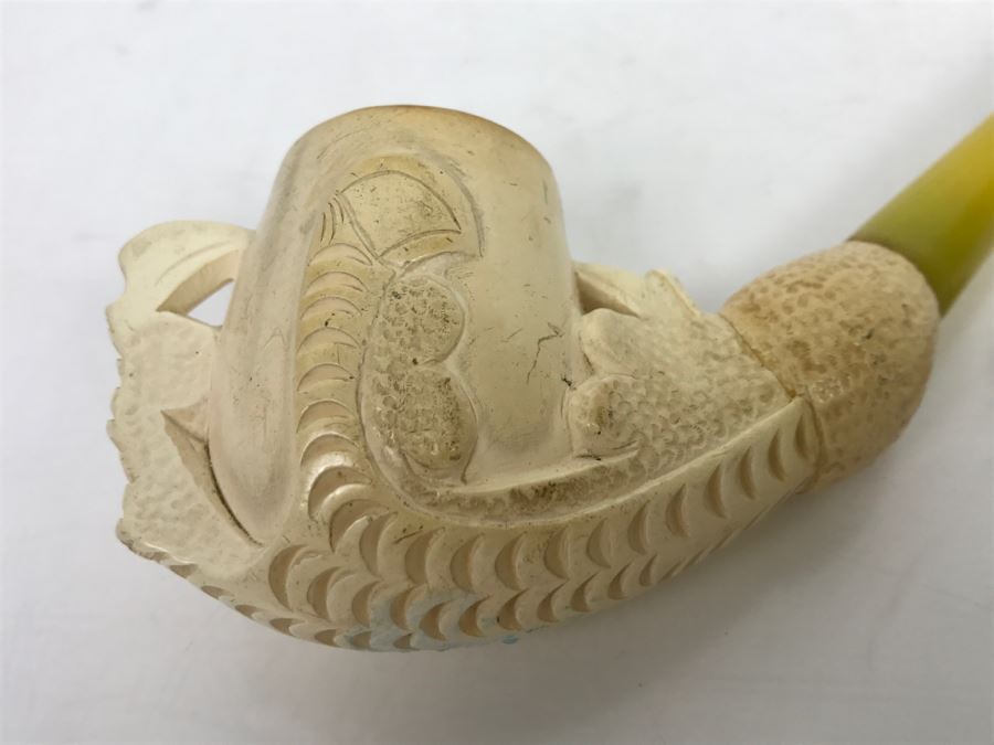 Old Hand Carved Meerschaum Pipe With Case Eagle's Talon (Small Crack In End Of Pipe Stem Shown In Photos) [Photo 5]