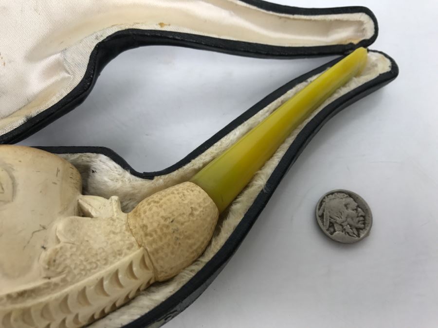 Old Hand Carved Meerschaum Pipe With Case Eagle's Talon (Small Crack In End Of Pipe Stem Shown In Photos) [Photo 3]