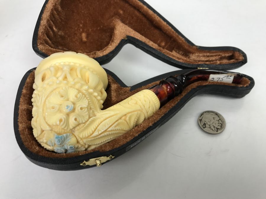 New Old Stock Hand Carved Meerschaum Pipe With Case [Photo 2]