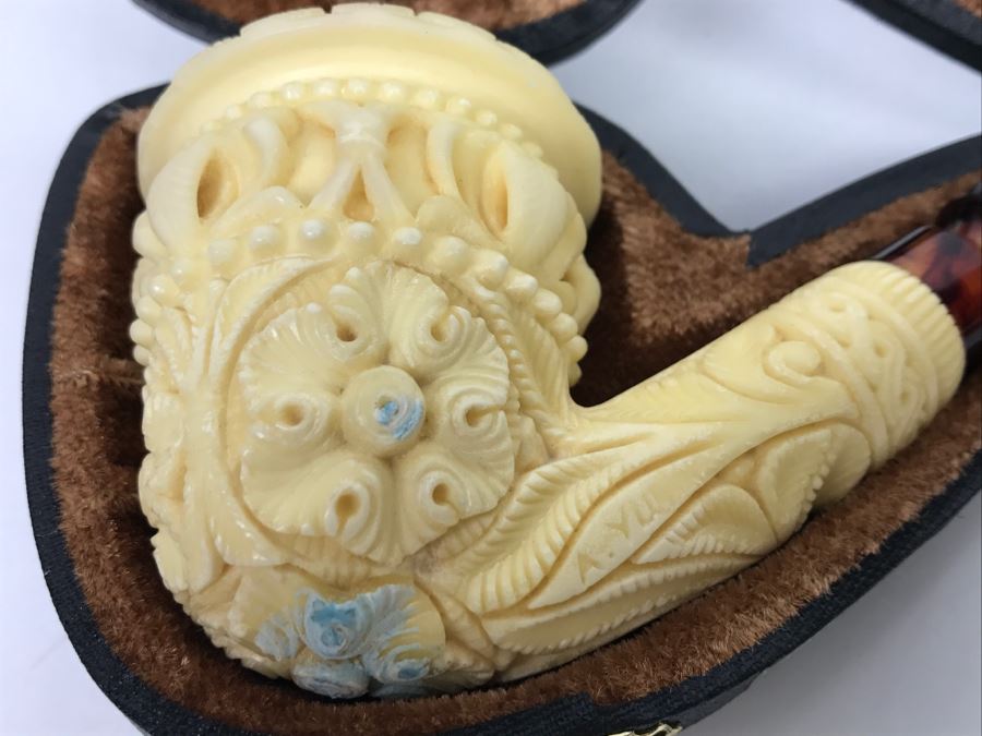 New Old Stock Hand Carved Meerschaum Pipe With Case [Photo 3]