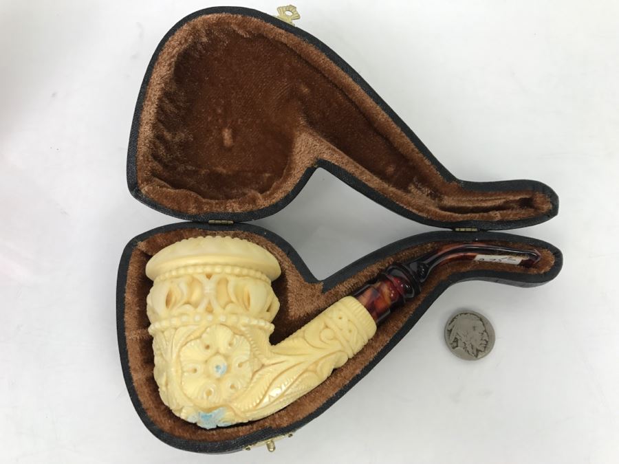 New Old Stock Hand Carved Meerschaum Pipe With Case