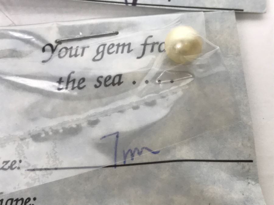 Collection Of (7) Gold Cream Tone Colored Pearls 6-7MM [Photo 12]