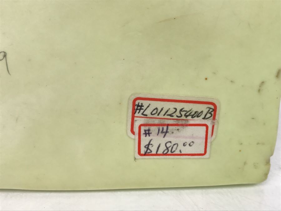 Vintage Asian Hong Kong Carved Lemon Chrysoprase Sculpture Of Lying Nude Woman [Photo 24]