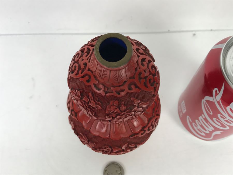 Chinese Cinnabar Vase [Photo 7]