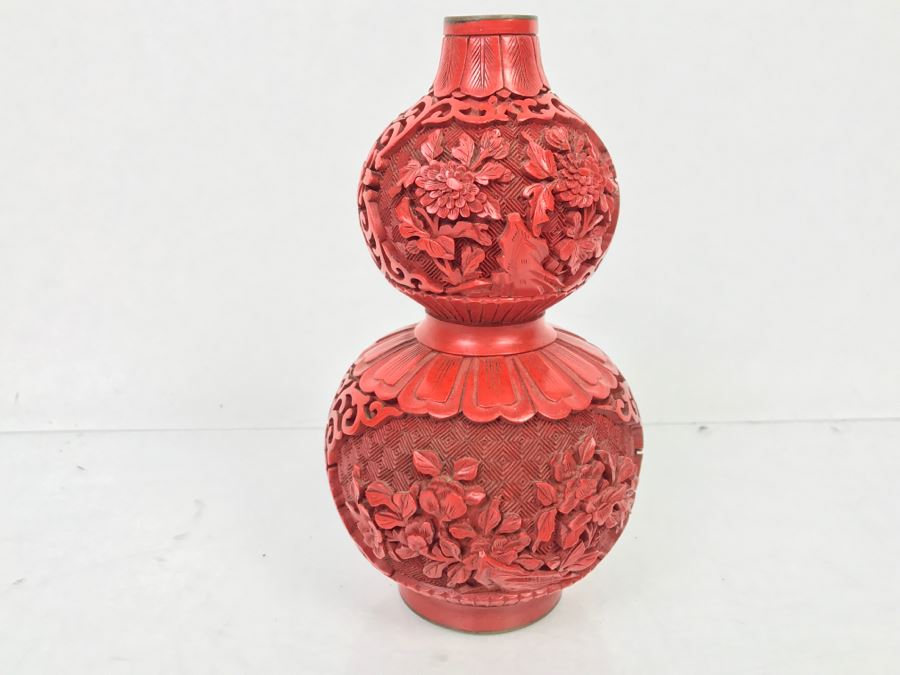 Chinese Cinnabar Vase [Photo 10]