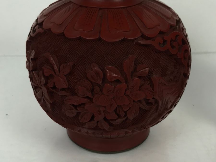 Chinese Cinnabar Vase [Photo 11]