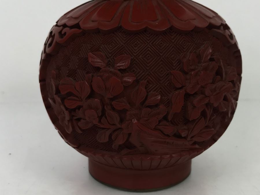 Chinese Cinnabar Vase [Photo 12]