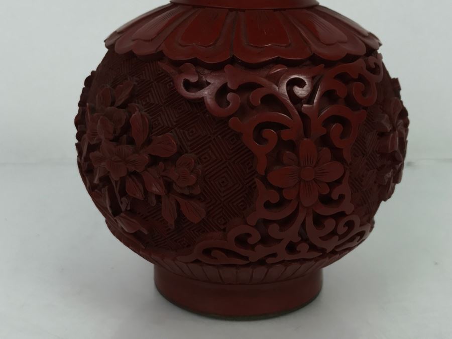 Chinese Cinnabar Vase [Photo 14]