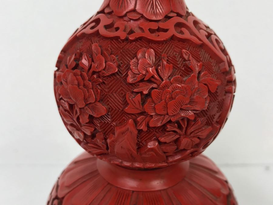 Chinese Cinnabar Vase [Photo 8]