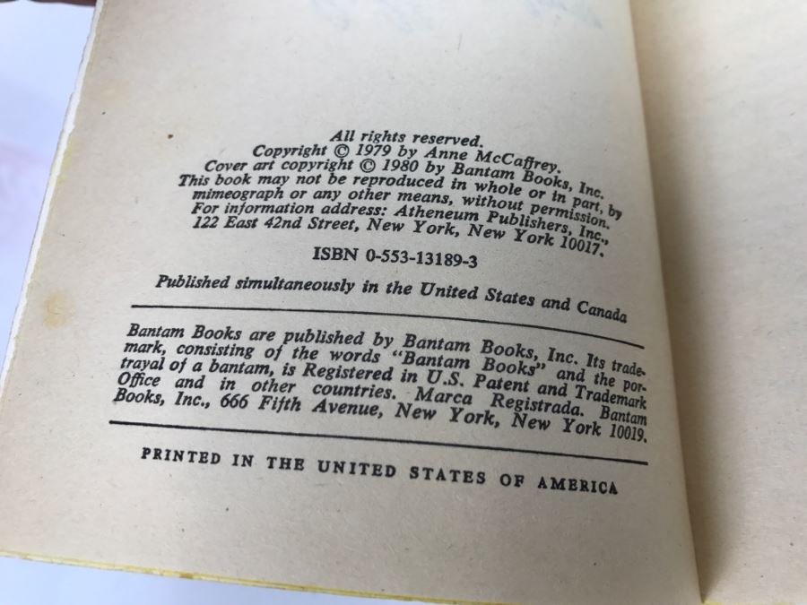 (3) Signed Anne McCaffrey Paperback Books: Dragondrums, Dragonsong And Dragonsinger [Photo 10]