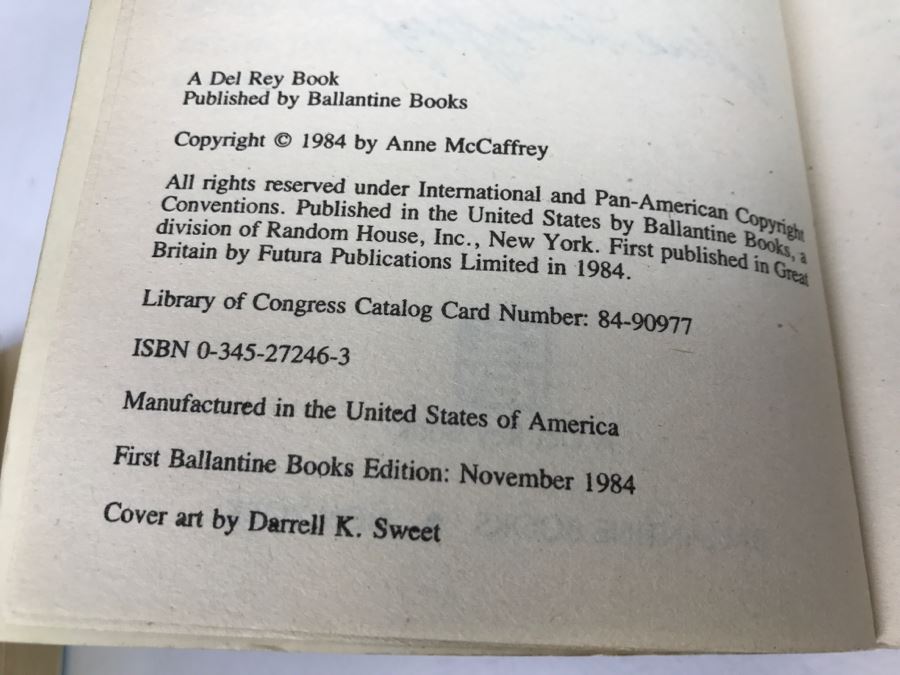 (3) Signed Anne McCaffrey Paperback Books: Dinosaur Planet, Dinosaur Planet Survivors And Decision At Doona [Photo 16]