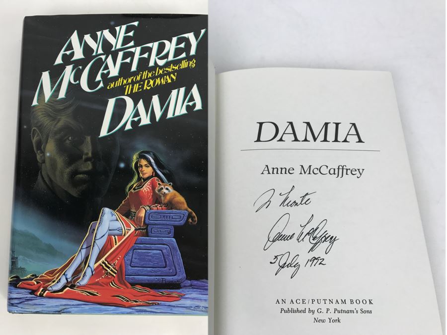 Signed First Edition Hardcover Book Damia By Anne McCaffrey [Photo 1]