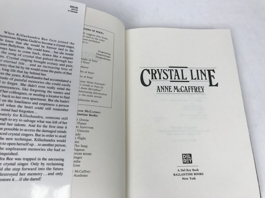 First Edition Hardcover Book Crystal Line By Anne McCaffrey [Photo 4]