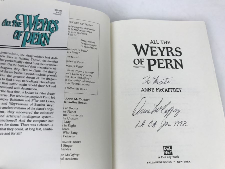 First Edition Signed Hardcover Book All The Weyrs Of Pern By Anne McCaffrey [Photo 5]