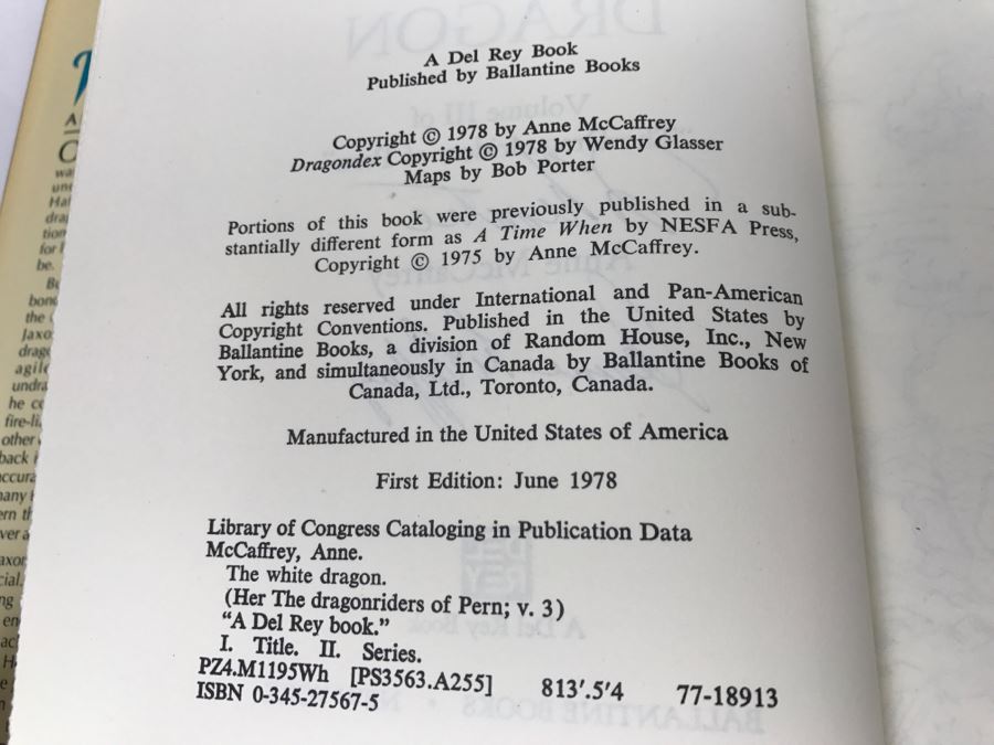 First Edition Signed Hardcover Book The White Dragon Volume III Of “The Dragonriders Of Pern” By Anne McCaffrey [Photo 9]