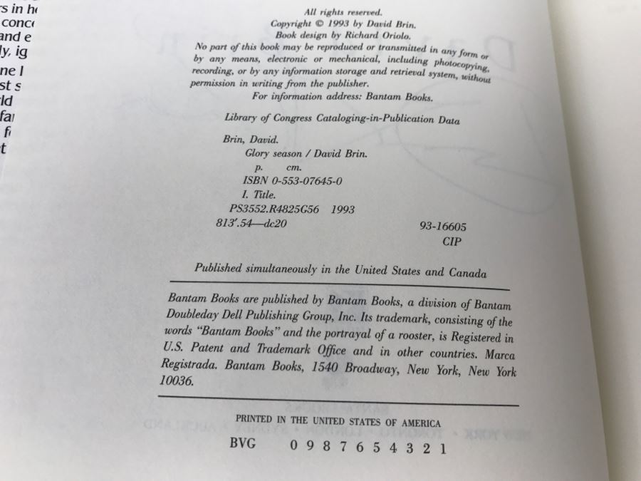 Signed First Edition Hardcover Book 'Glory Season' By David Brin [Photo 9]