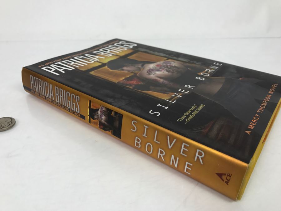 Signed First Edition Hardcover Book 'Silver Borne' By Patricia Briggs [Photo 3]