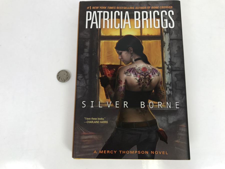Signed First Edition Hardcover Book 'Silver Borne' By Patricia Briggs [Photo 2]