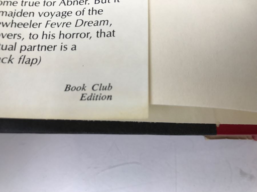 Signed Hardcover Book 'Fevre Dream' By George R. R. Martin [Photo 6]