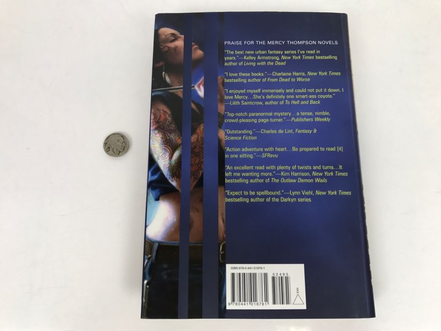 Signed First Edition Hardcover Book 'Bone Crossed' By Patricia Briggs [Photo 4]