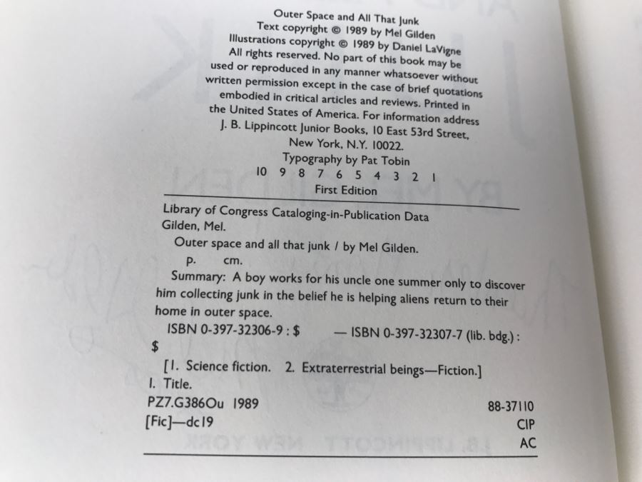 Signed First Edition Hardcover Book 'Outer Space And All That Junk' By Mel Gilden [Photo 10]