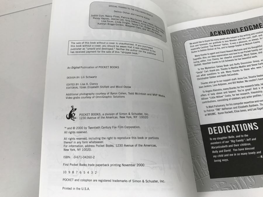 Signed Book 'Buffy The Vampire Slayer The Watcher's Guide Volume 2' By Nancy Holder (Signed) With Jeff Mariotte (Signed) And MaryElizabeth Hart (Signed) [Photo 8]