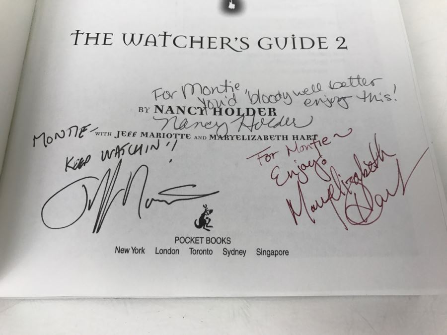 Signed Book 'Buffy The Vampire Slayer The Watcher's Guide Volume 2' By Nancy Holder (Signed) With Jeff Mariotte (Signed) And MaryElizabeth Hart (Signed) [Photo 7]