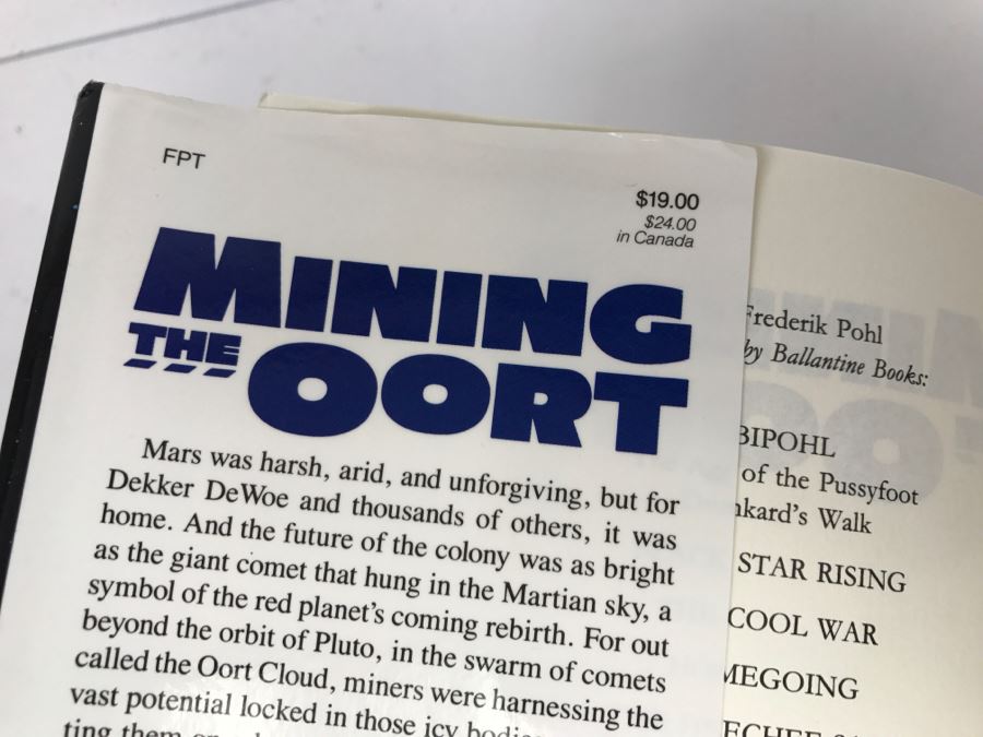 Signed First Edition Hardcover Book 'Mining The Oort' By Frederik Pohl [Photo 7]