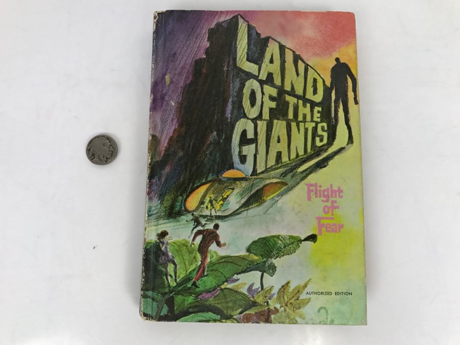 Hardcover Book 'Land Of The Giants: Flight Of Fear' By Carl Henry Rathjen [Photo 1]